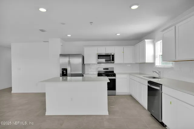 $350,000 | 5477 Longfin Court, Jacksonville, FL 32244