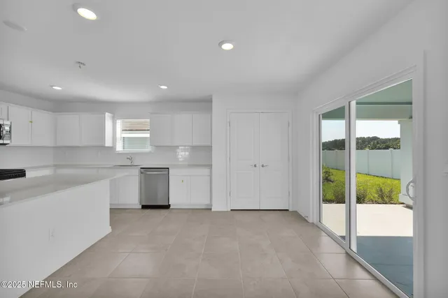 $350,000 | 5477 Longfin Court, Jacksonville, FL 32244