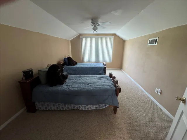 $224,900 | 114 Edgewater Street, Clute, TX 77531