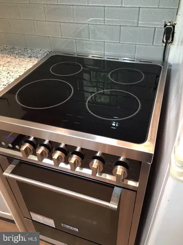 $2,000 | 3520 W Place Northwest, Unit 103, Washington, DC 20007