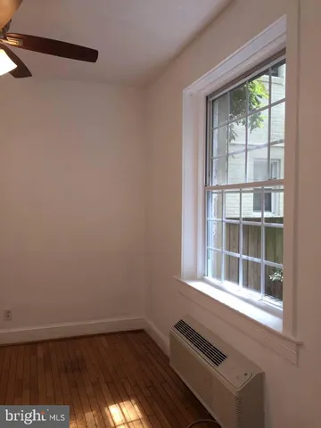 $2,000 | 3520 W Place Northwest, Unit 103, Washington, DC 20007