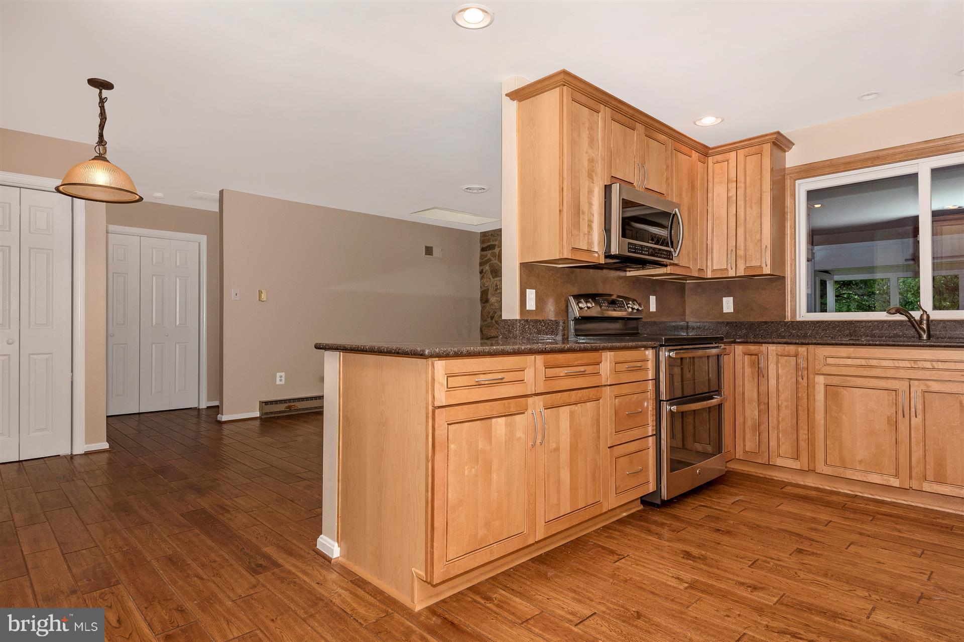 8134 Mountain Laurel Road Boonsboro, MD 21713 - Photo 6 of 27 Kitchen newly renovated