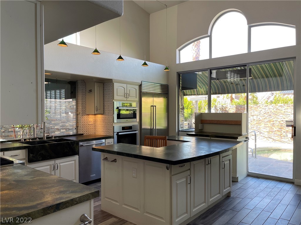 8104 Sky Ridge Road Las Vegas, NV 89128 - Photo 12 of 47