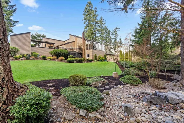 $1,049,000 | 5412 175th Ave Court East, Lake Tapps, WA 98391