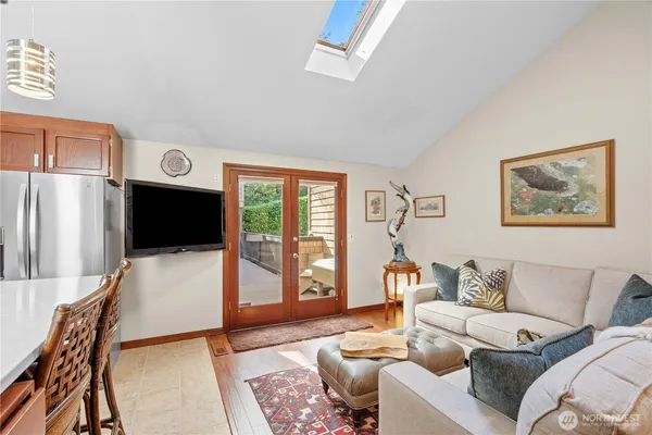 $1,049,000 | 5412 175th Ave Court East, Lake Tapps, WA 98391