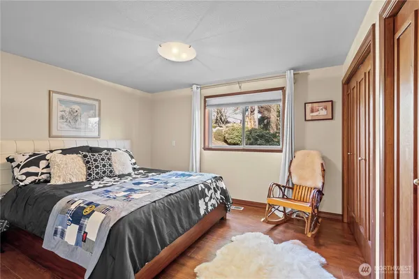 $1,049,000 | 5412 175th Ave Court East, Lake Tapps, WA 98391