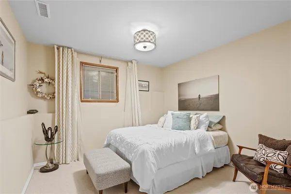 $1,049,000 | 5412 175th Ave Court East, Lake Tapps, WA 98391