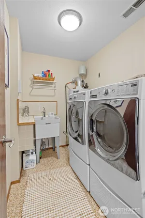 $1,049,000 | 5412 175th Ave Court East, Lake Tapps, WA 98391