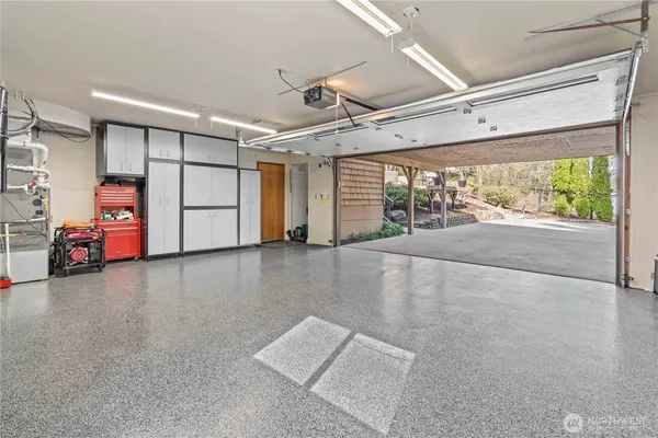 $1,049,000 | 5412 175th Ave Court East, Lake Tapps, WA 98391