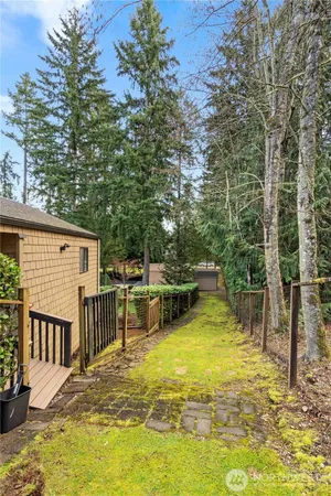 $1,049,000 | 5412 175th Ave Court East, Lake Tapps, WA 98391