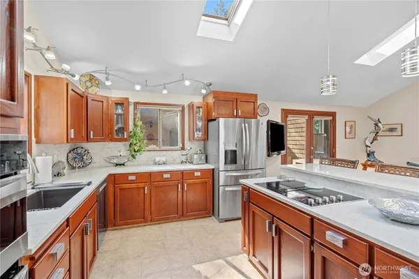 $1,049,000 | 5412 175th Ave Court East, Lake Tapps, WA 98391