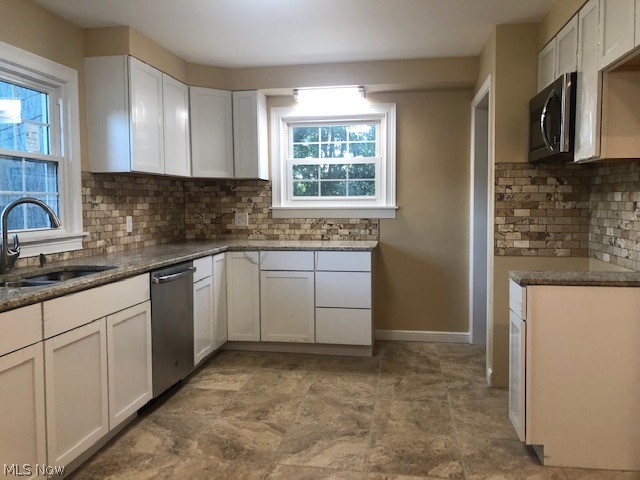 1680 Homeworth Road Alliance, OH 44601 - Photo 3 of 9 Gallery Image 3
