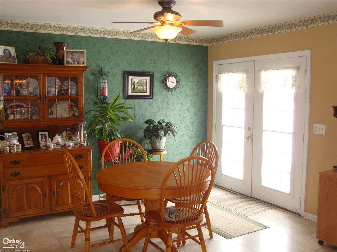 23075 Pratt Road Armada, MI 48005 - Photo 10 of 31
