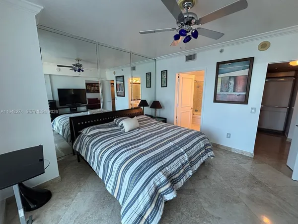 $3,650 | 185 Southwest 7th Street, Unit 1502, Miami, FL 33130