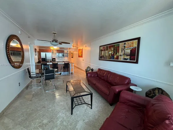 $3,650 | 185 Southwest 7th Street, Unit 1502, Miami, FL 33130