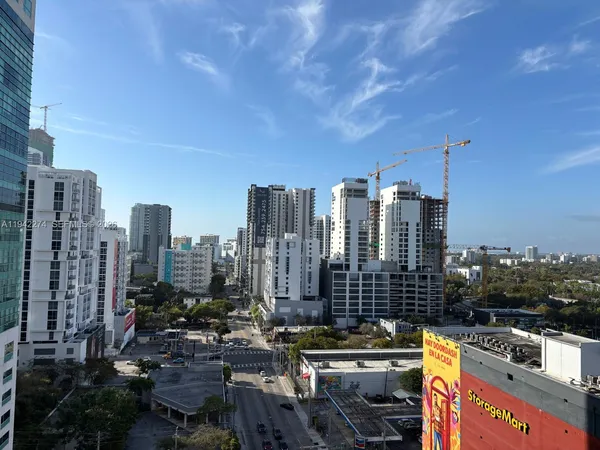 $3,650 | 185 Southwest 7th Street, Unit 1502, Miami, FL 33130