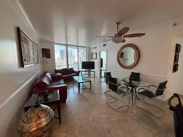 $3,650 | 185 Southwest 7th Street, Unit 1502, Miami, FL 33130