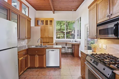 $2,299,000 | 1831 Cordilleras Road, Redwood City, CA 94062