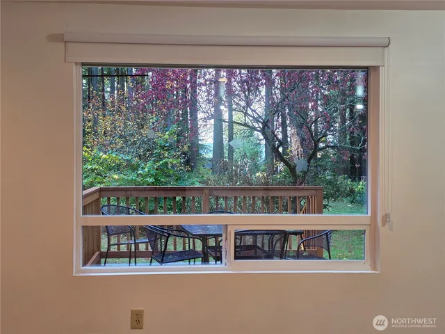 a view of a large window with an outdoor view