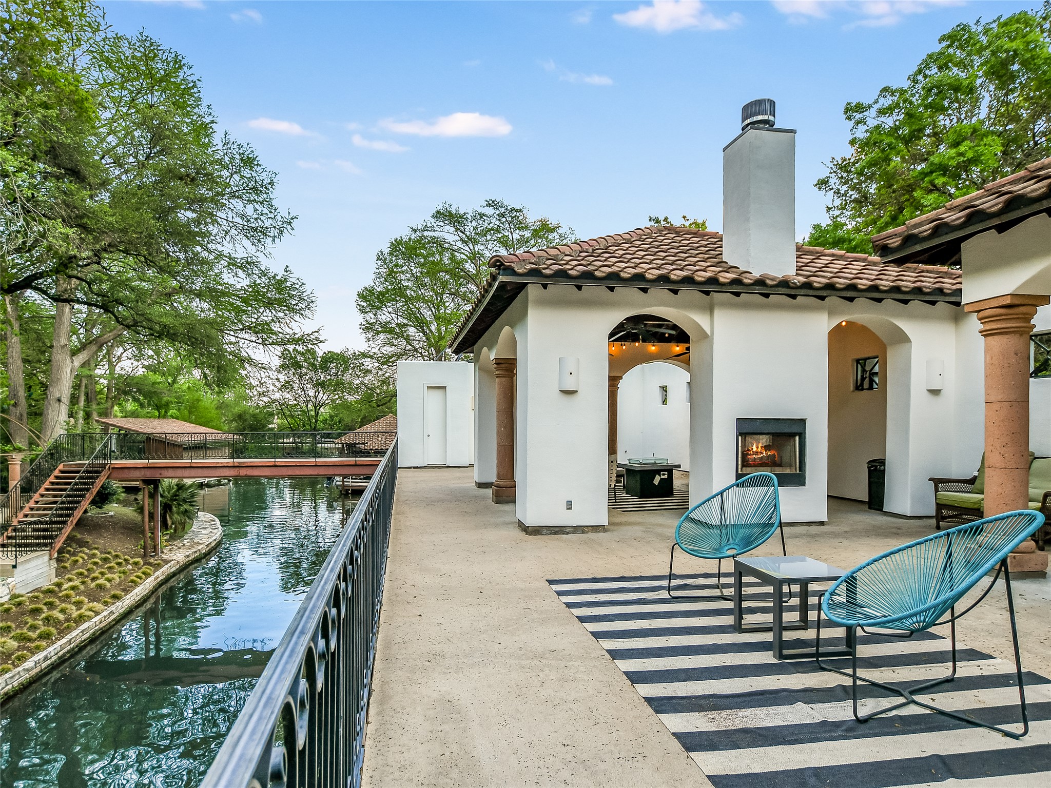 1910 Rue De St Tropez, Unit 4 Austin, TX 78746 - Photo 16 of 27