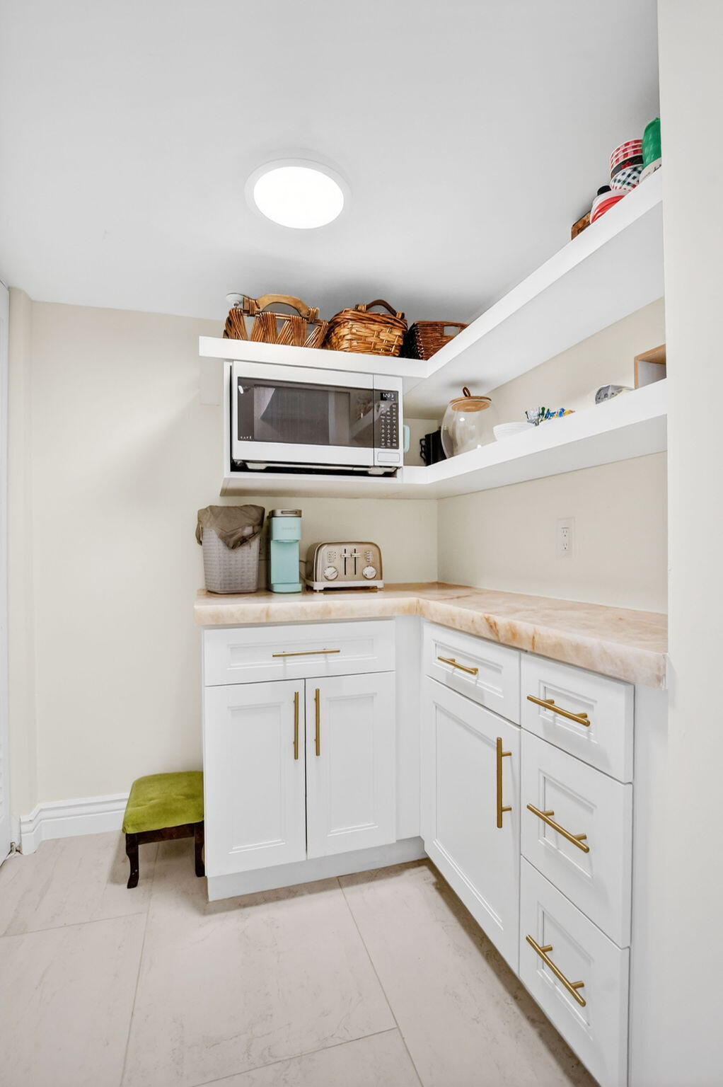 7233 Promenade Drive, Unit 101 Boca Raton, FL 33433 - Photo 20 of 58 Pantry