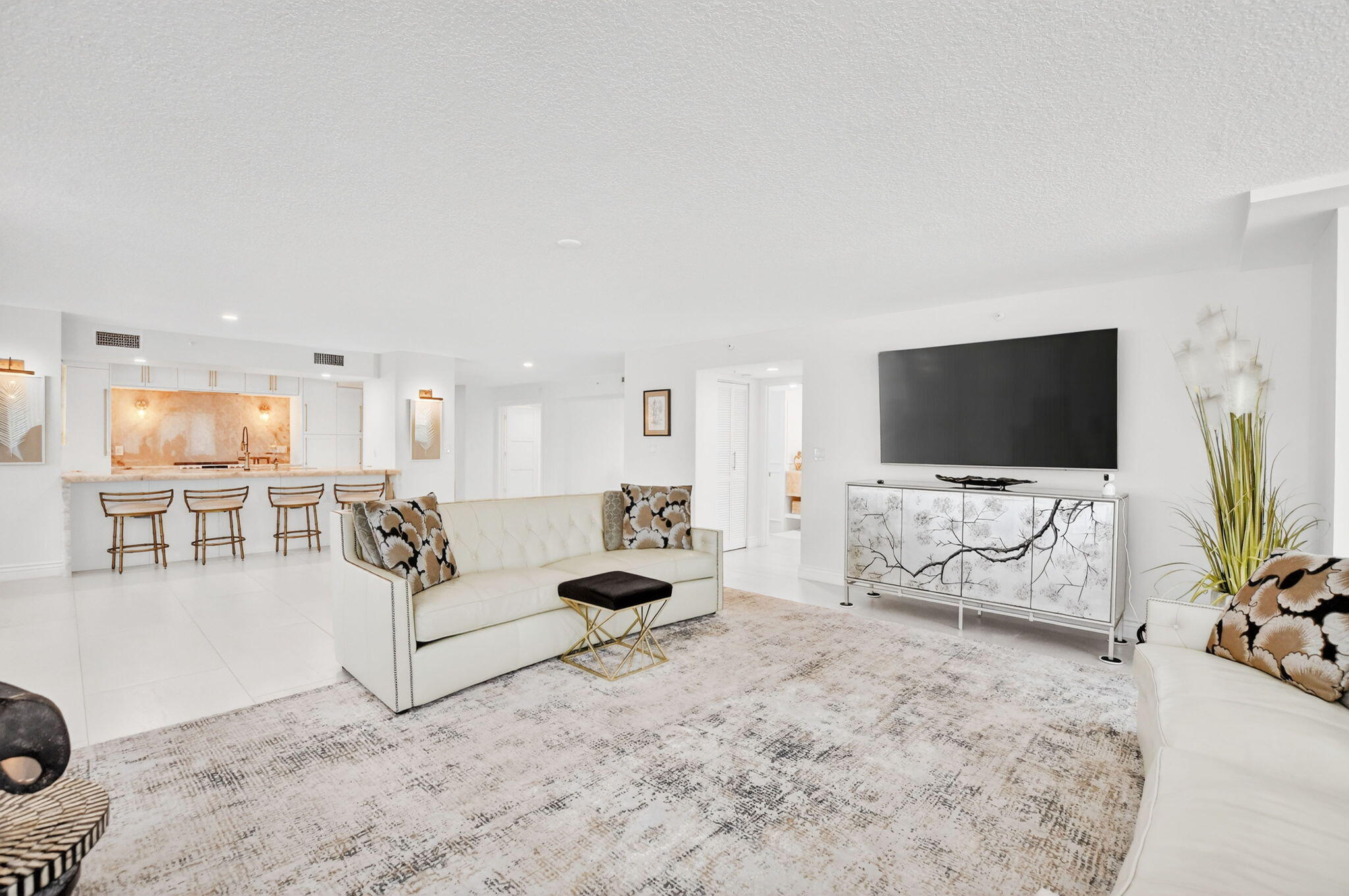 7233 Promenade Drive, Unit 101 Boca Raton, FL 33433 - Photo 26 of 58 Living Area
