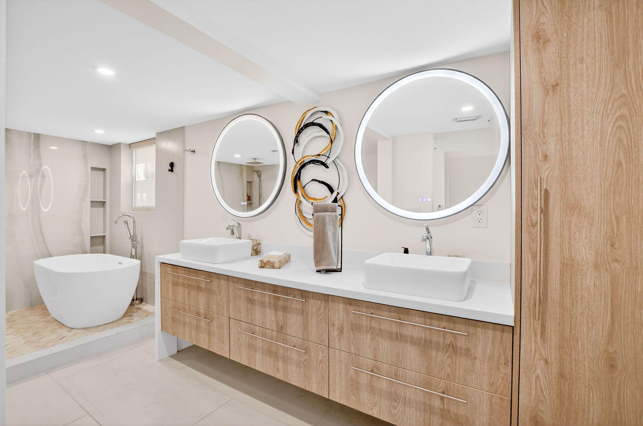 7233 Promenade Drive, Unit 101 Boca Raton, FL 33433 - Photo 41 of 58 Primary Bath