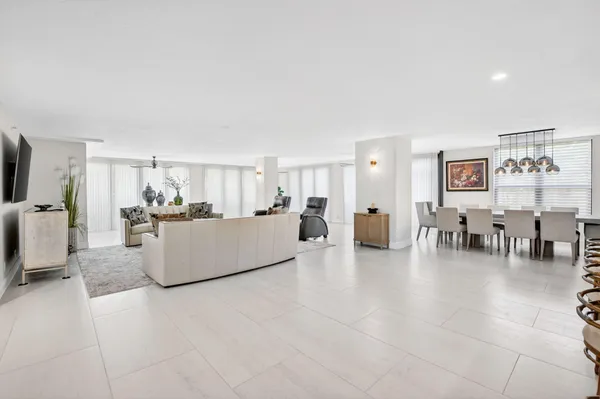 $6,900 | 7233 Promenade Drive, Unit 101, Boca Raton, FL 33433