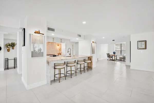 $6,900 | 7233 Promenade Drive, Unit 101, Boca Raton, FL 33433
