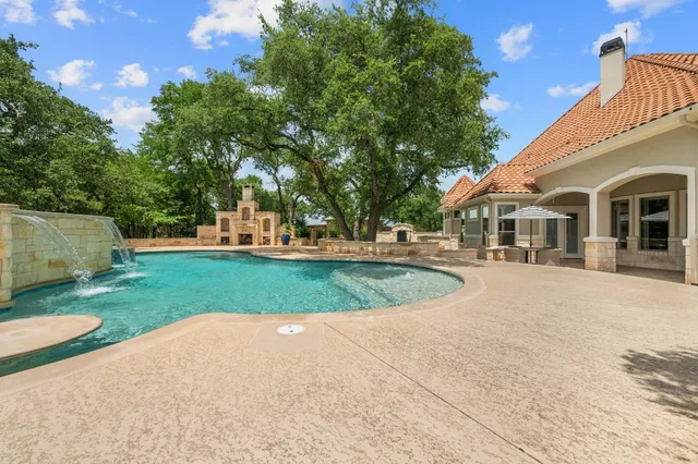 a view of outdoor space yard and house