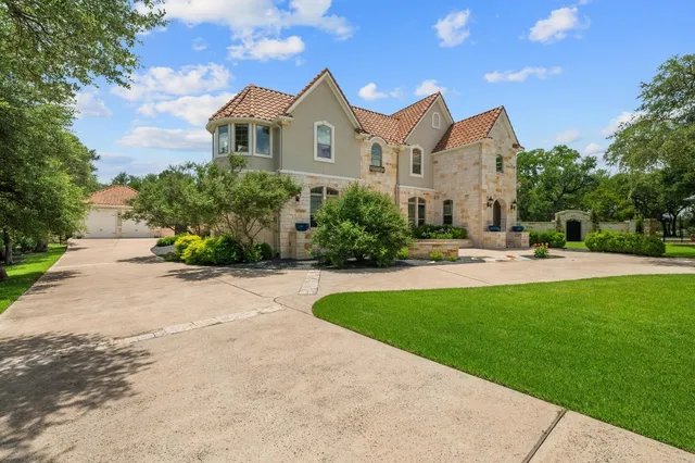 $2,100,000 | 241 Gabriel Woods Drive, Georgetown, TX 78633