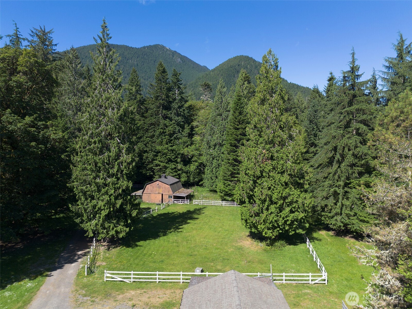 537 Herrick Road Port Angeles, WA 98363 - Photo 25 of 33