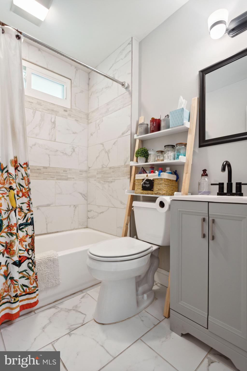 216 Tuscany Road Aston, PA 19014 - Photo 17 of 25 Full Bath