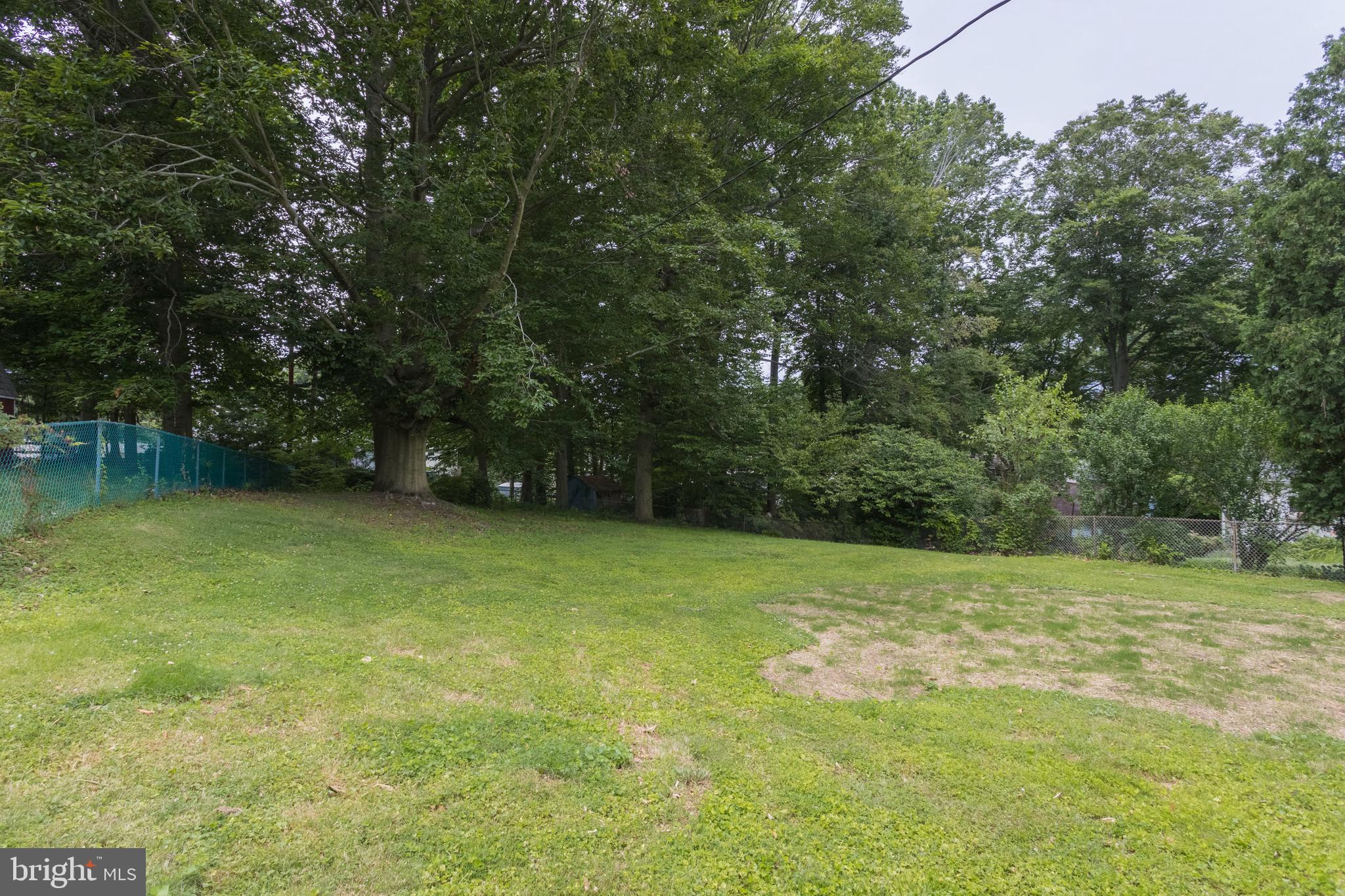 216 Tuscany Road Aston, PA 19014 - Photo 24 of 25 Back Yard