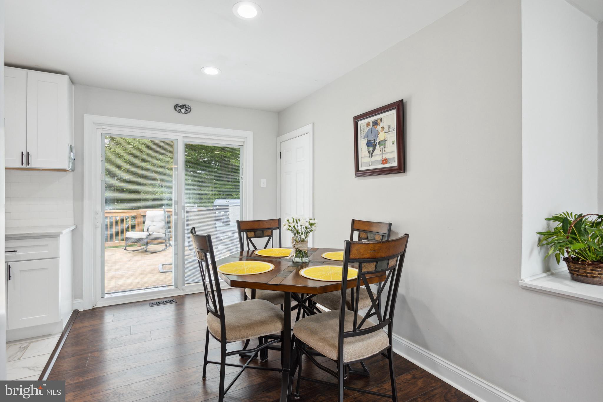 216 Tuscany Road Aston, PA 19014 - Photo 6 of 25 Dining