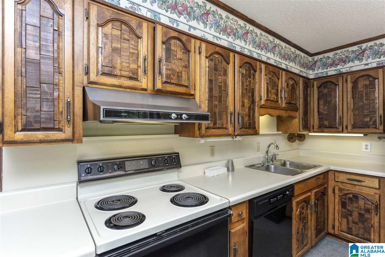 1392 Al Seier Road Birmingham, AL 35226 - Photo 7 of 39