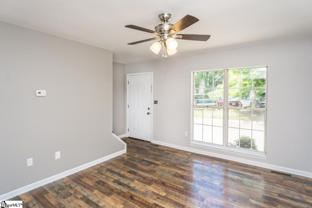 111 Pendleton Court, Unit F2 Easley, SC 29640 - Photo 4 of 13 Gallery Image 4