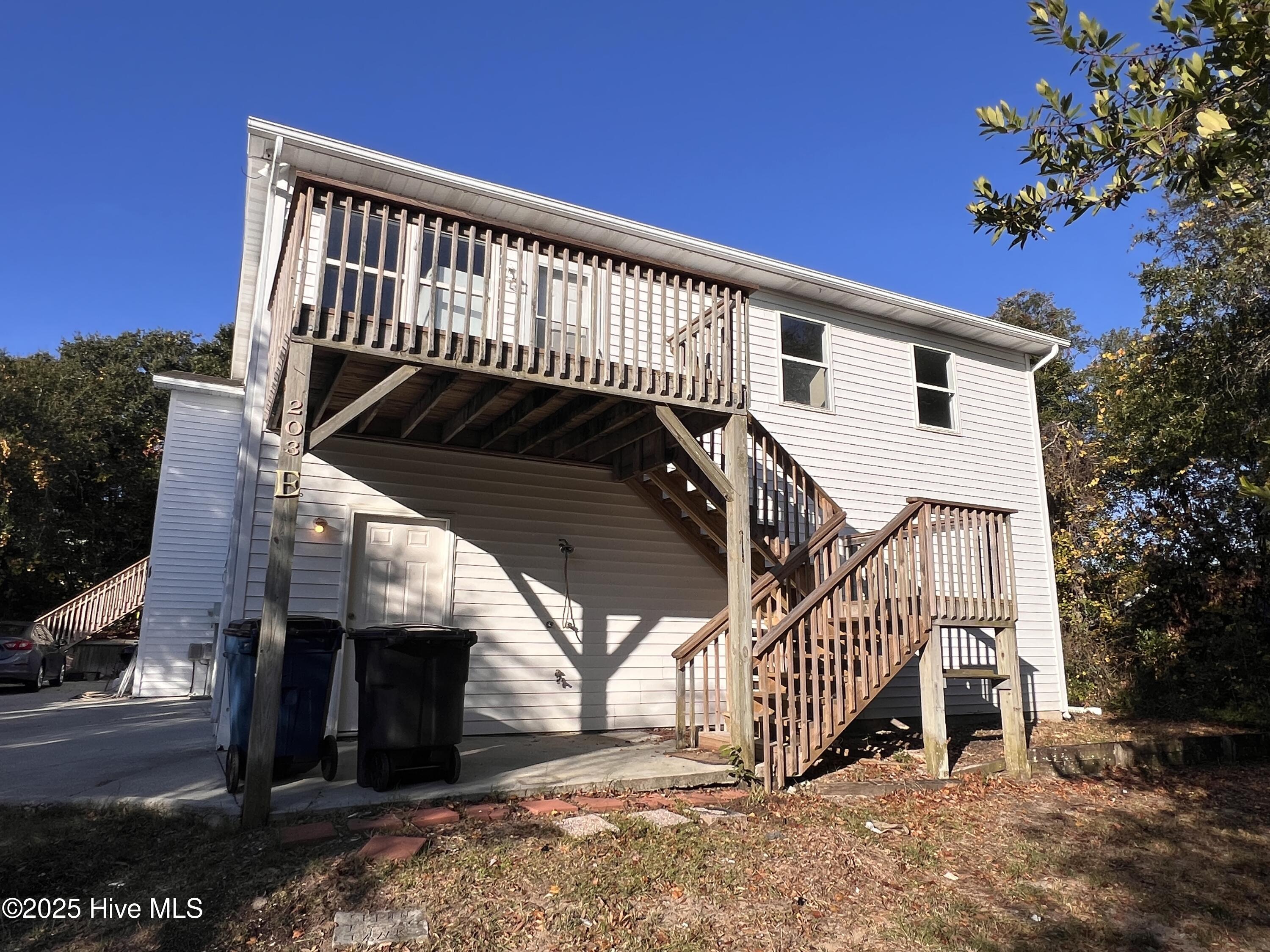 203 West Landing Drive Emerald Isle, NC 28594 - Photo 1 of 12 203 W LAnding Drive, East