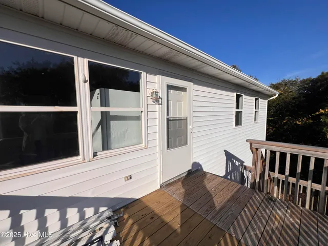 $1,950 | 203 West Landing Drive, Emerald Isle, NC 28594