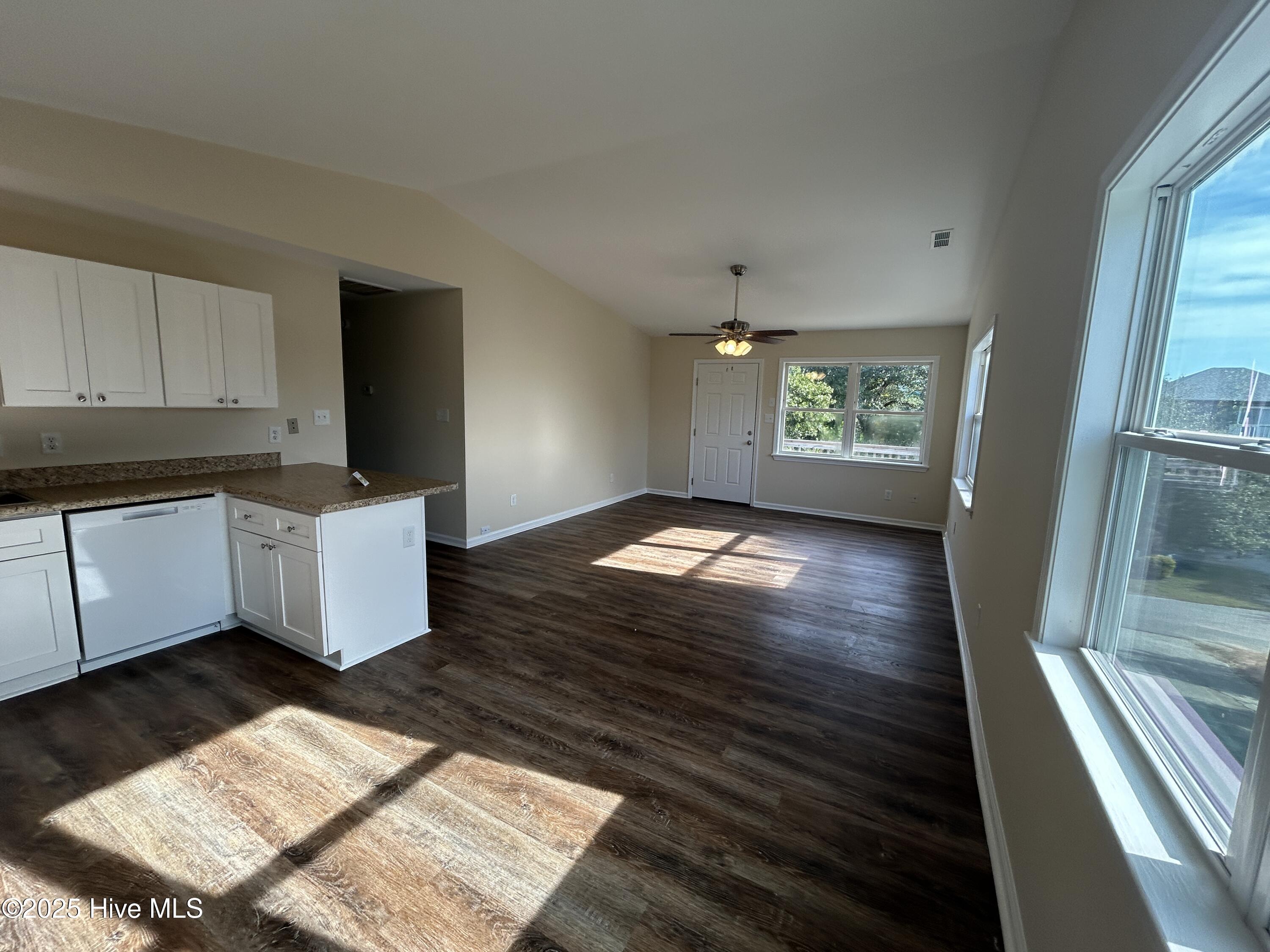 203 West Landing Drive Emerald Isle, NC 28594 - Photo 4 of 12 203 W LAnding Drive, East