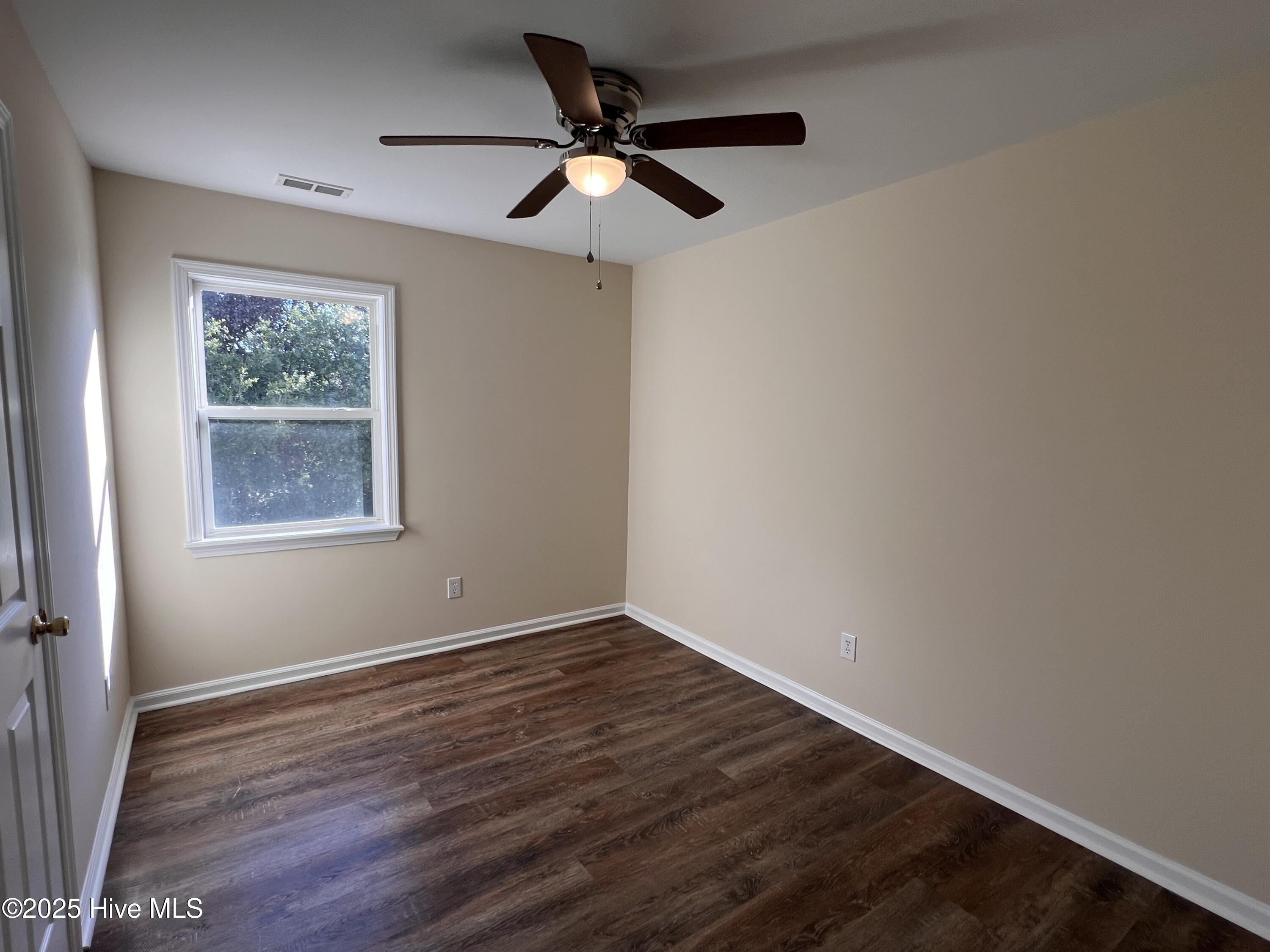 203 West Landing Drive Emerald Isle, NC 28594 - Photo 8 of 12 203 W LAnding Drive, East