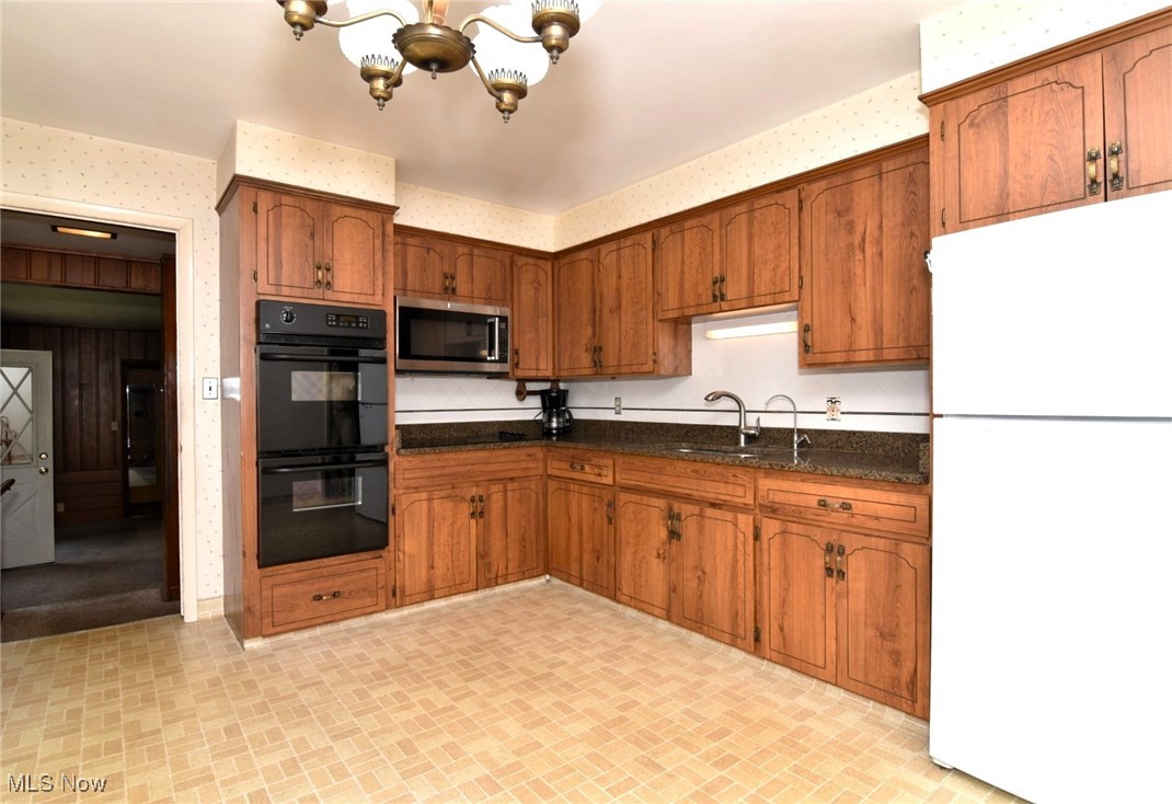 31299 Fairview Road Chagrin Falls, OH 44022 - Photo 9 of 40 Gallery Image 9