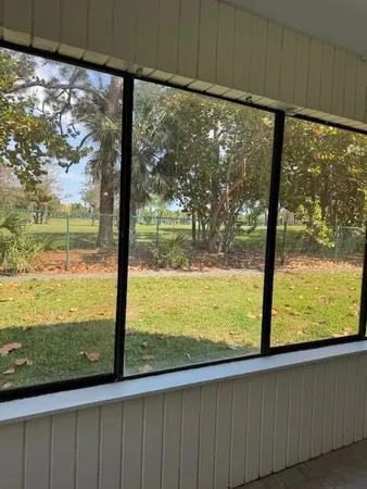 $2,000 | 203 Lakeview Drive East, Royal Palm Beach, FL 33411