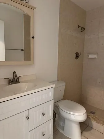 $2,000 | 203 Lakeview Drive East, Royal Palm Beach, FL 33411