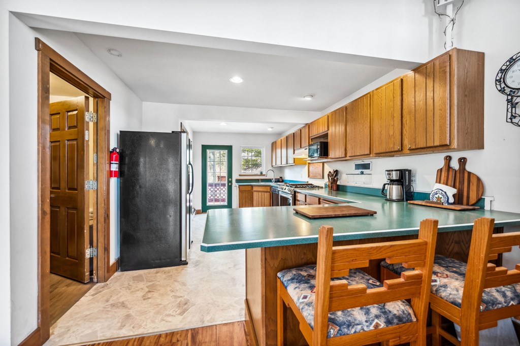 7254 Hammarstrom Road Sturgeon Bay, WI 54235 - Photo 11 of 39 Kitchen