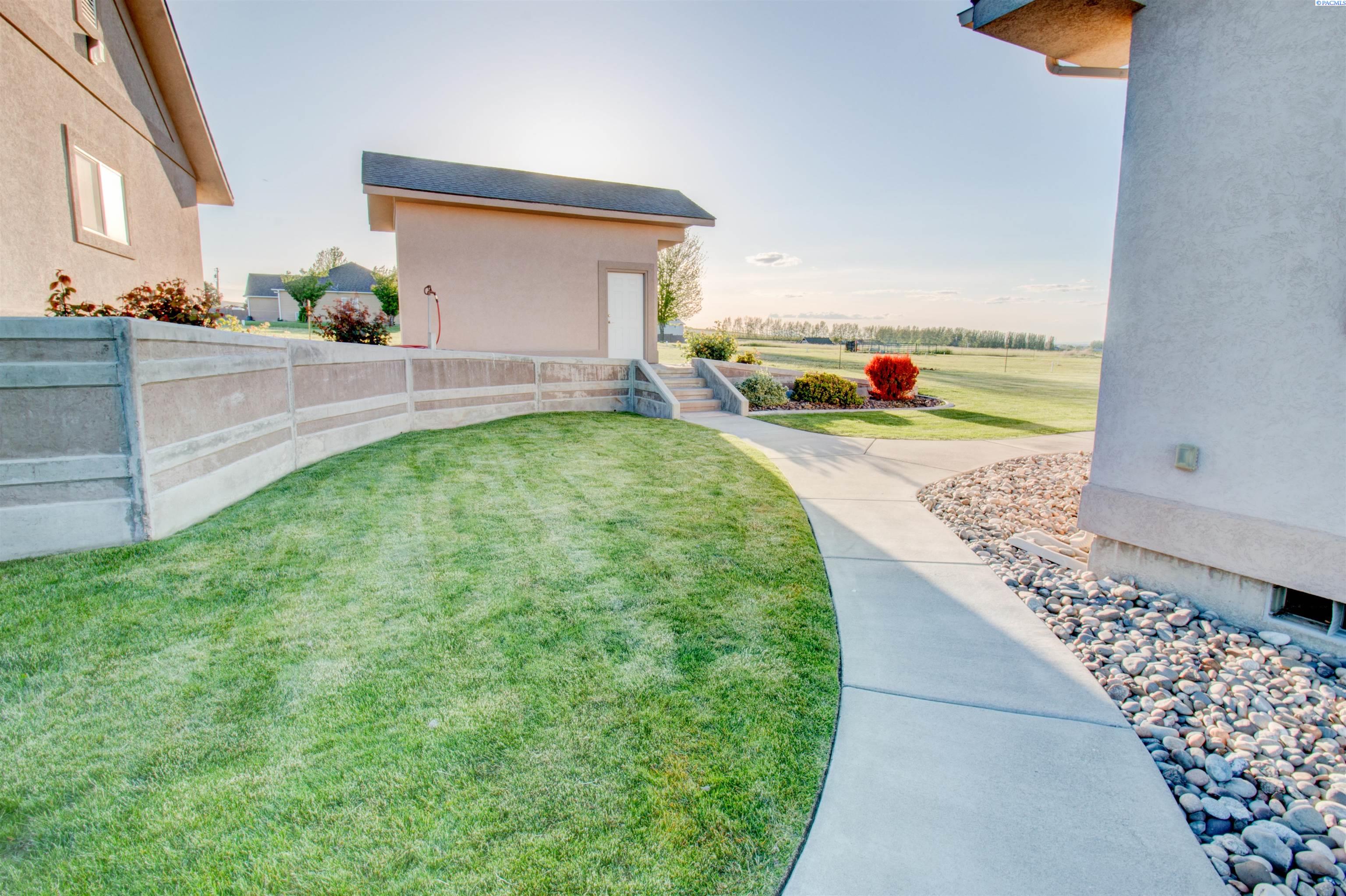 45802 South Fremont Road Kennewick, WA 99337 - Photo 32 of 41 Gallery Image 32