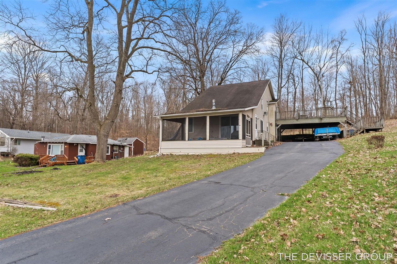 3136 Baseline Road Gobles, MI 49055 - Photo 7 of 85