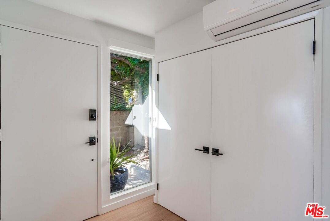 18241 Coastline Drive, Unit 2 Malibu, CA 90265 - Photo 31 of 45