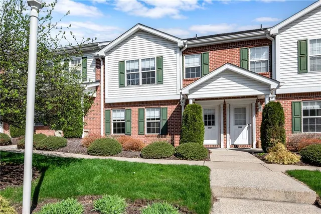 $335,000 | 304 Northglen Court, Gibsonia, PA 15044
