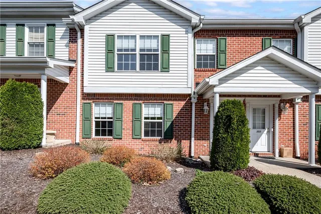 $335,000 | 304 Northglen Court, Gibsonia, PA 15044